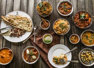 Balti Mutfağı, Kuzey Hindistan ve Pakistan’ın özellikle Kasmir ve çevresinde ortaya çıkan zengin bir yemek kültürünü temsil eder. Bu mutfak, baharatlı et yemekleri, sebzeler ve özel sosların dengeli kombinasyonu ile bilinir. Balti Mutfağı, hem günlük sofralarda hem de özel kutlamalarda geleneksel bir lezzet deneyimi sunar. Konulu bir haber görseli.