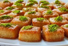 Şerbetli tatlılar, özellikle Türk mutfağında hem özel günlerin hem de günlük tatların vazgeçilmez bir parçasıdır. Bu tatlıların en bilinen özelliklerinden biri, şerbetli tatlıda kızartma yöntemi ile hazırlanmasıdır. Kızartma, tatlıların dış yüzeyinin çıtır ve altın renginde olmasını sağlarken iç kısmının yumuşak ve nemli kalmasına katkı sağlar. Konulu bir haber görseli.