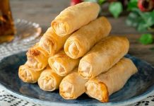 Sigara böreği, ince yufkanın içine peynir, patates veya kıyma gibi malzemeler konularak rulo şeklinde sarılmasıyla hazırlanan, Türk mutfağının vazgeçilmez atıştırmalıklarından biridir. Adını uzun ve ince formundan alan bu börek, özellikle kahvaltı, çay saati ve mezelerde sıkça tercih ediliyor. Konulu bir haber görseli.