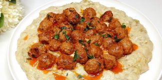 Türk mutfağının klasikleşmiş lezzetlerinden biri olan hünkar beğendi, Osmanlı saray mutfağından günümüze uzanan bir yemek olarak bilinir. Patlıcanın közlenip püre haline getirilmesi ve üzerine et veya kuzu etinin eklenmesiyle hazırlanan bu yemek, hem göze hem damağa hitap eder. Tarih boyunca hem özel günlerde hem de günlük sofralarda hazırlanmış olan hünkar beğendi, kültürel bir miras olarak ön plana çıkar. Konulu bir haber görseli.