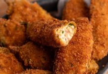 Jalapeno popper, özellikle Amerika ve Meksika mutfağında öne çıkan, baharatlı ve peynir dolgusuyla dikkat çeken bir atıştırmalıktır. Bu lezzetli yiyecek, adını ana malzemesi olan jalapeno biberlerinden alır ve genellikle içi krem peynir veya cheddar ile doldurulur. İlk olarak 1980’lerde popülerleşen jalapeno popper, kısa sürede fast food restoranları ve ev mutfaklarının favori atıştırmalıkları arasında yerini almıştır. Konulu bir haber görseli.