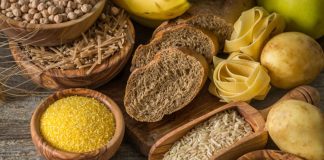 Pre-Workout Beslenme Antrenman Öncesi Performansı Destekleyen Doğru Yaklaşım Pre-workout beslenme, antrenman öncesinde vücudu fiziksel ve zihinsel olarak egzersize hazırlamayı amaçlayan beslenme düzenini ifade eder. Spor performansının yalnızca yapılan antrenmanla değil, bu antrenmana nasıl hazırlandığınızla da doğrudan ilişkili olduğu bilinmektedir. Pre-workout beslenme, kasların ihtiyaç duyduğu enerjiyi sağlamak, odaklanmayı artırmak ve antrenman sırasında yaşanabilecek performans düşüşlerini en aza indirmek için büyük önem taşır. Konulu bir haber görseli.