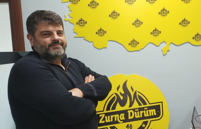 Murat Beyaz Murat Beyaz, dürüm konseptinin sunduğu operasyonel kolaylıklar ve franchise sisteminin sağladığı ölçeklenebilir yapının, bu büyümenin temelini oluşturduğunu ifade etti.